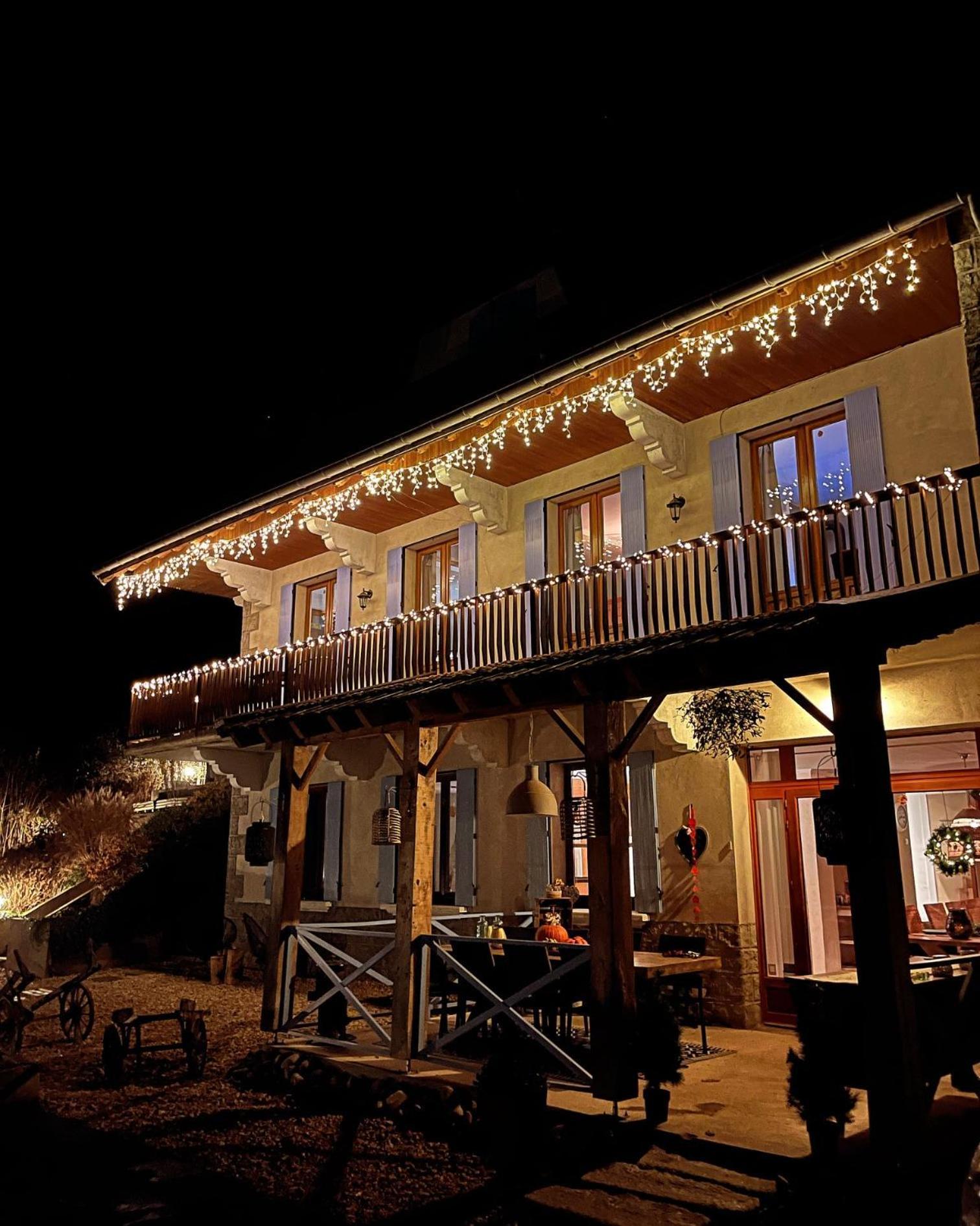 La Maison Du Chevalier Marat Exteriör bild