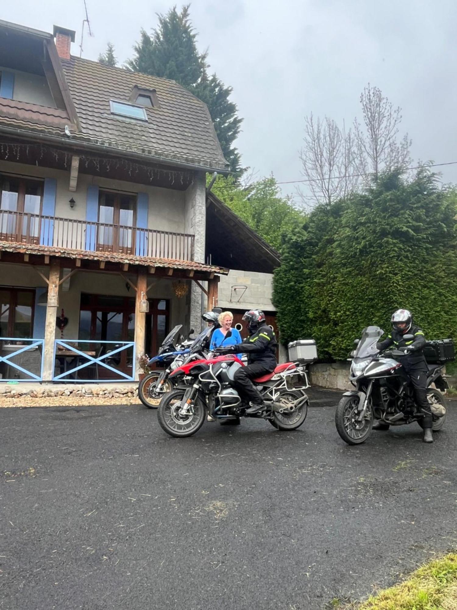 La Maison Du Chevalier Marat Exteriör bild